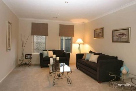 Property photo of 6 Lucerne Circuit Pakenham VIC 3810