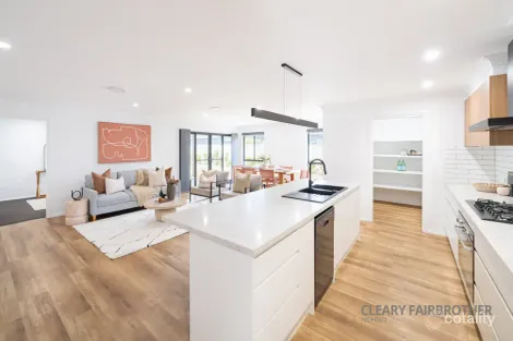 Property photo of 6 Darvall Drive Kelso NSW 2795