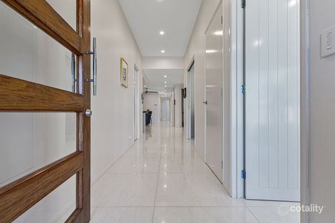Property photo of 3 Nevis Court Parrearra QLD 4575