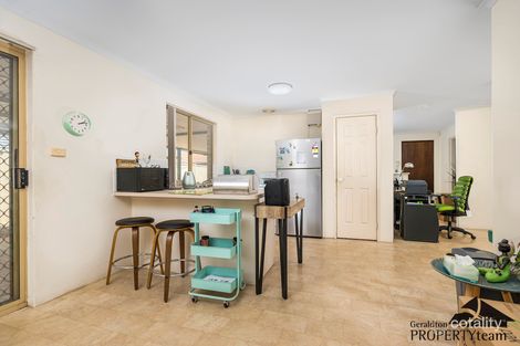 Property photo of 2/243 Fifth Street Wonthella WA 6530