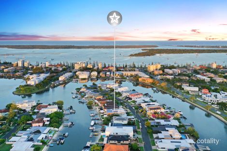 1/21 Vaggelas Cres, Biggera Waters, QLD 4216