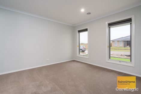 Property photo of 21 Myrtleford Avenue Clyde VIC 3978