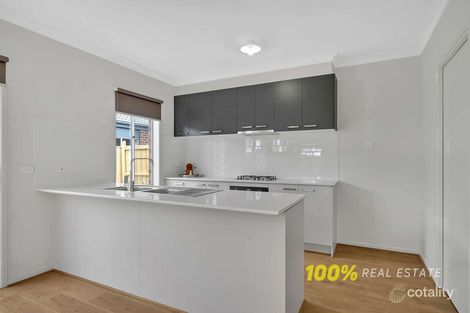 Property photo of 8 Houdini Drive Tarneit VIC 3029