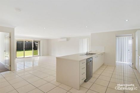 Property photo of 1 Coops Place Heritage Park QLD 4118