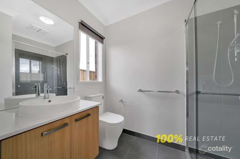 Property photo of 8 Houdini Drive Tarneit VIC 3029