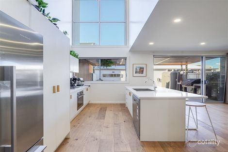 Property photo of 38 Curlewis Street Gledswood Hills NSW 2557