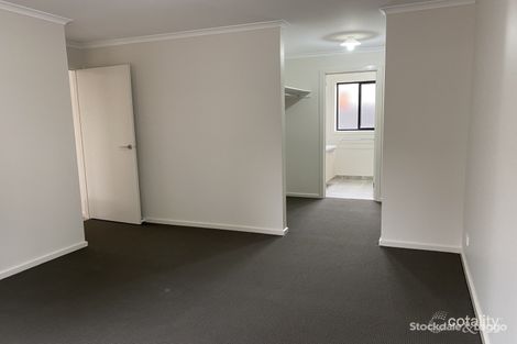 Property photo of 48 Field Street Shepparton VIC 3630