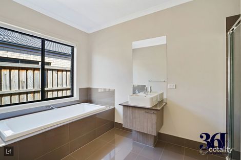 Property photo of 78 Hargrave Avenue Point Cook VIC 3030