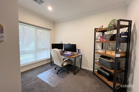 Property photo of 61 Greenslopes Drive Mooroolbark VIC 3138