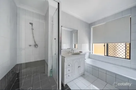 Property photo of 15 Moorpark Avenue Yanchep WA 6035