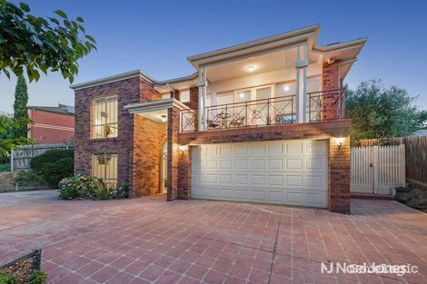 Property photo of 17 Little Chipping Drive Chirnside Park VIC 3116