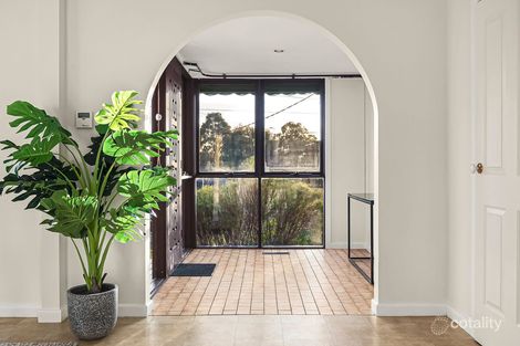 Property photo of 24 Glover Street Heidelberg Heights VIC 3081