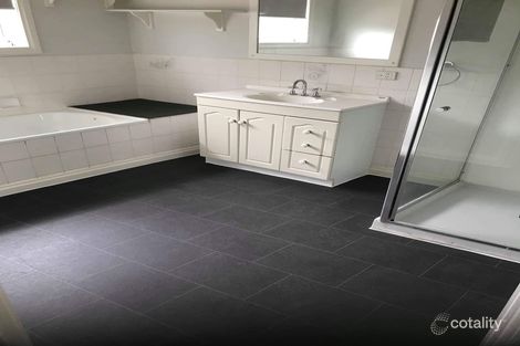 Property photo of 42 Bellevue Boulevard Hillside VIC 3037