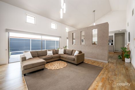 Property photo of 17 Plover Drive Kialla VIC 3631