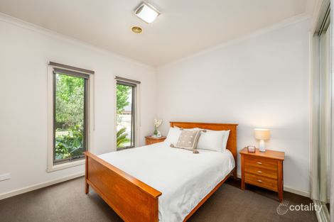 Property photo of 17 Plover Drive Kialla VIC 3631