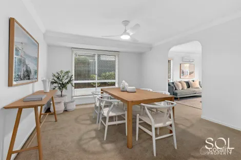 Property photo of 28 Knightsbridge Place Bridgeman Downs QLD 4035