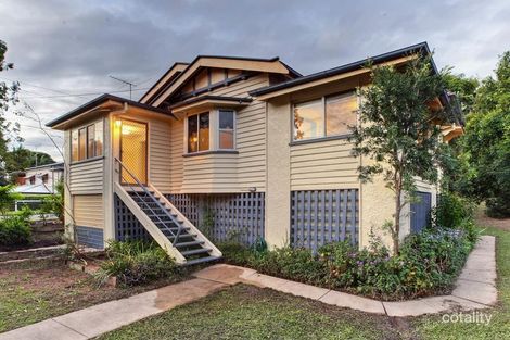 9 Lanham Cres, Newmarket, QLD 4051