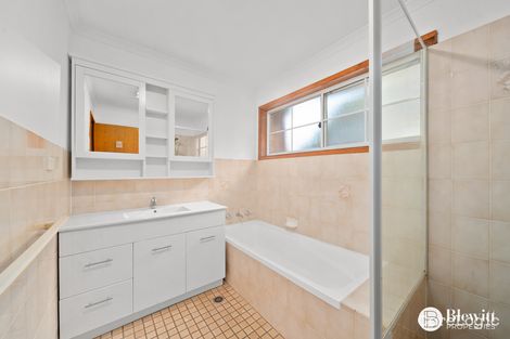 Property photo of 4/9 Torpy Place Jerrabomberra NSW 2619