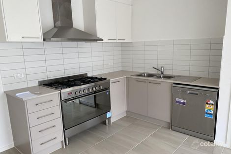 Property photo of 25 Nattarak Avenue Werribee VIC 3030