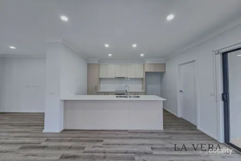 Property photo of 2 Priya Street Werribee VIC 3030