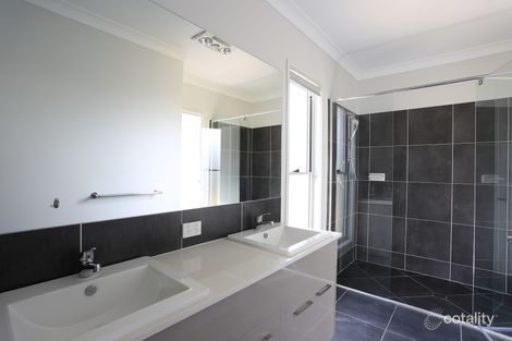 Property photo of 25 Vargon Circuit Holmview QLD 4207