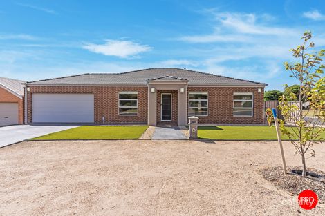 Property photo of 3 Pinnaroo Court Strathdale VIC 3550