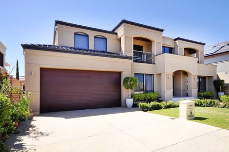 Property photo of 5 Aitape Vista Dianella WA 6059