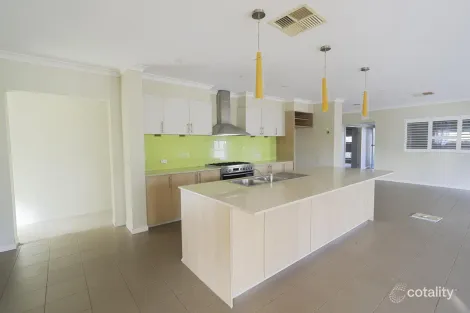 Property photo of 6 Munro Drive Wyndham Vale VIC 3024