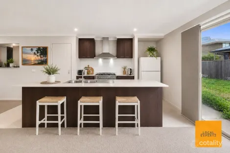 Property photo of 23 Jade Crescent Cobblebank VIC 3338