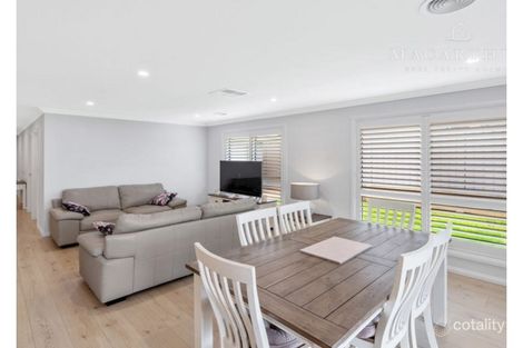 Property photo of 29 Gasnier Loop Boorooma NSW 2650