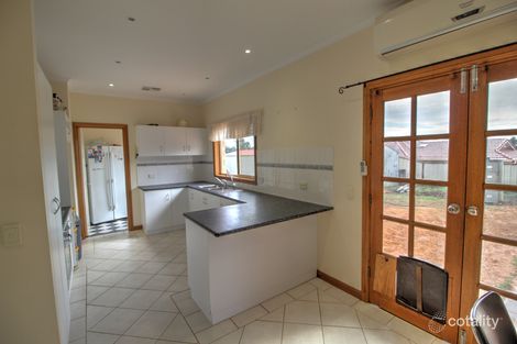 Property photo of 11 Stasinowsky Court Loxton SA 5333