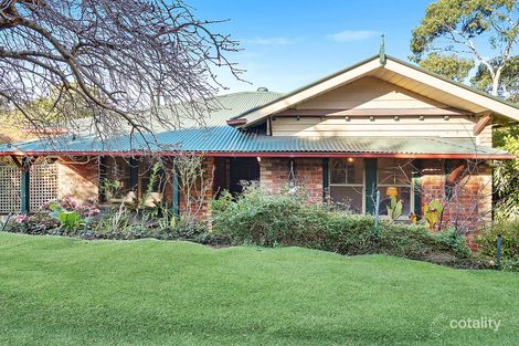 Property photo of 4 Delpura Glen Greensborough VIC 3088