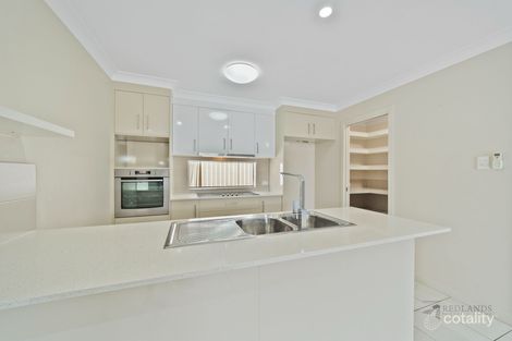 Property photo of 39 Willis Close Redland Bay QLD 4165