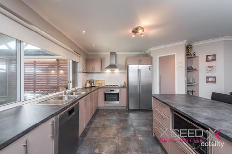 Property photo of 37 Marina Boulevard Ocean Reef WA 6027