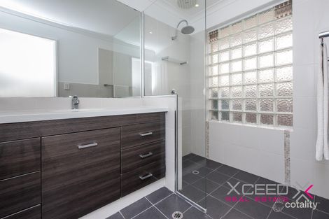 Property photo of 37 Marina Boulevard Ocean Reef WA 6027