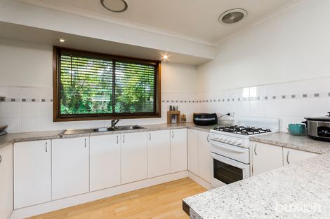 Property photo of 10 Finchfield Lane Belmont VIC 3216