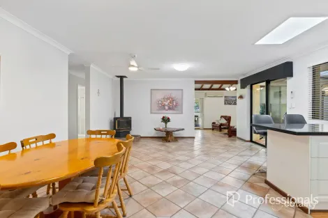 Property photo of 74 Hawkvalley Crescent Maida Vale WA 6057