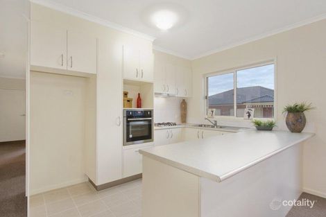 Property photo of 8 Saffron Drive Hallam VIC 3803