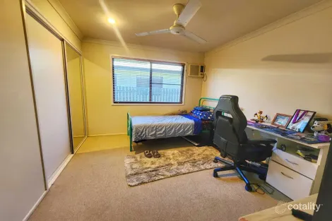 Property photo of 65 Grosvenor Drive Moranbah QLD 4744