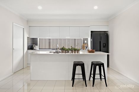 Property photo of 39 Sandpiper Circuit Aberglasslyn NSW 2320