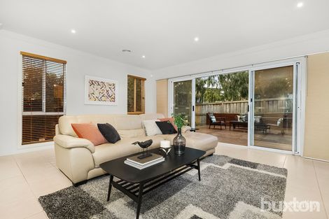 Property photo of 5 Ardenne Close Burwood VIC 3125