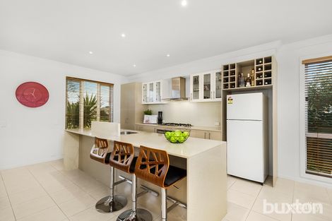 Property photo of 5 Ardenne Close Burwood VIC 3125
