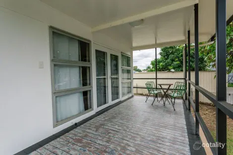 Property photo of 6 Luck Place Emerald QLD 4720