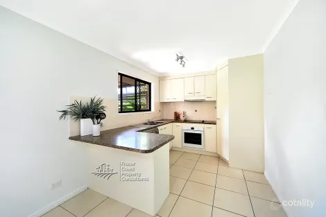 Property photo of 10 Topaz Circuit Urangan QLD 4655