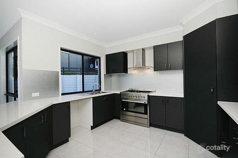 Property photo of 10 Acomis Street Mackenzie QLD 4156