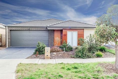 Property photo of 22 Cutleaf Crescent Tarneit VIC 3029