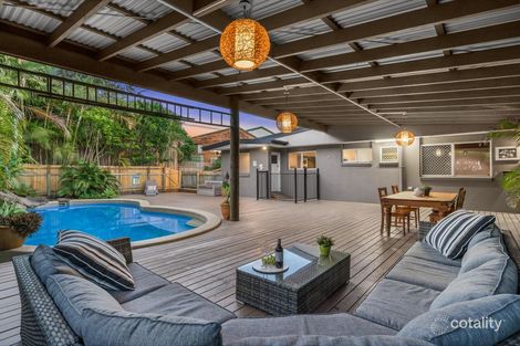 4 Glenjustins St, Wynnum West, QLD 4178