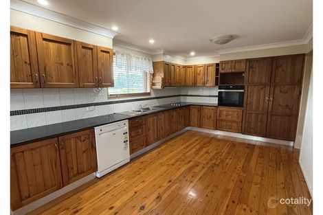 Property photo of 32 McFarlane Street Wilsonton QLD 4350