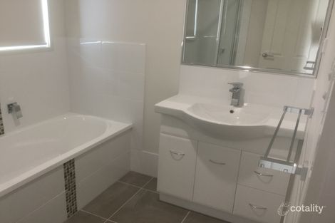 Property photo of 2/8 Ruben Court Collingwood Park QLD 4301