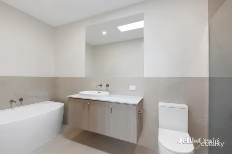 Property photo of 38 Wimpole Crescent Bellfield VIC 3081